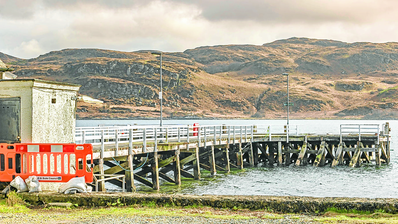 Tighnabruaich Pier remains closed after storm damage